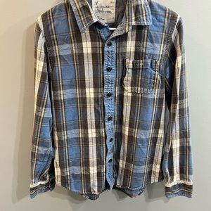 American Eagle flannel size (M)